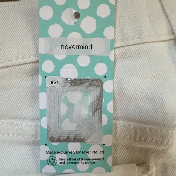 High Rise White Ripped Jeans - Picture 7 of 7